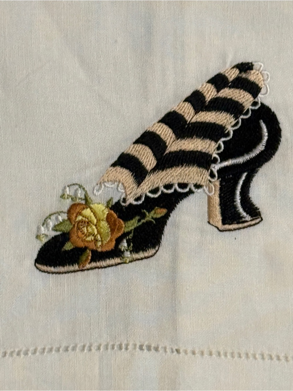 Embroidered Tea Towels With High Heeled Shoes - Set of 3 - Picture 2 of 8